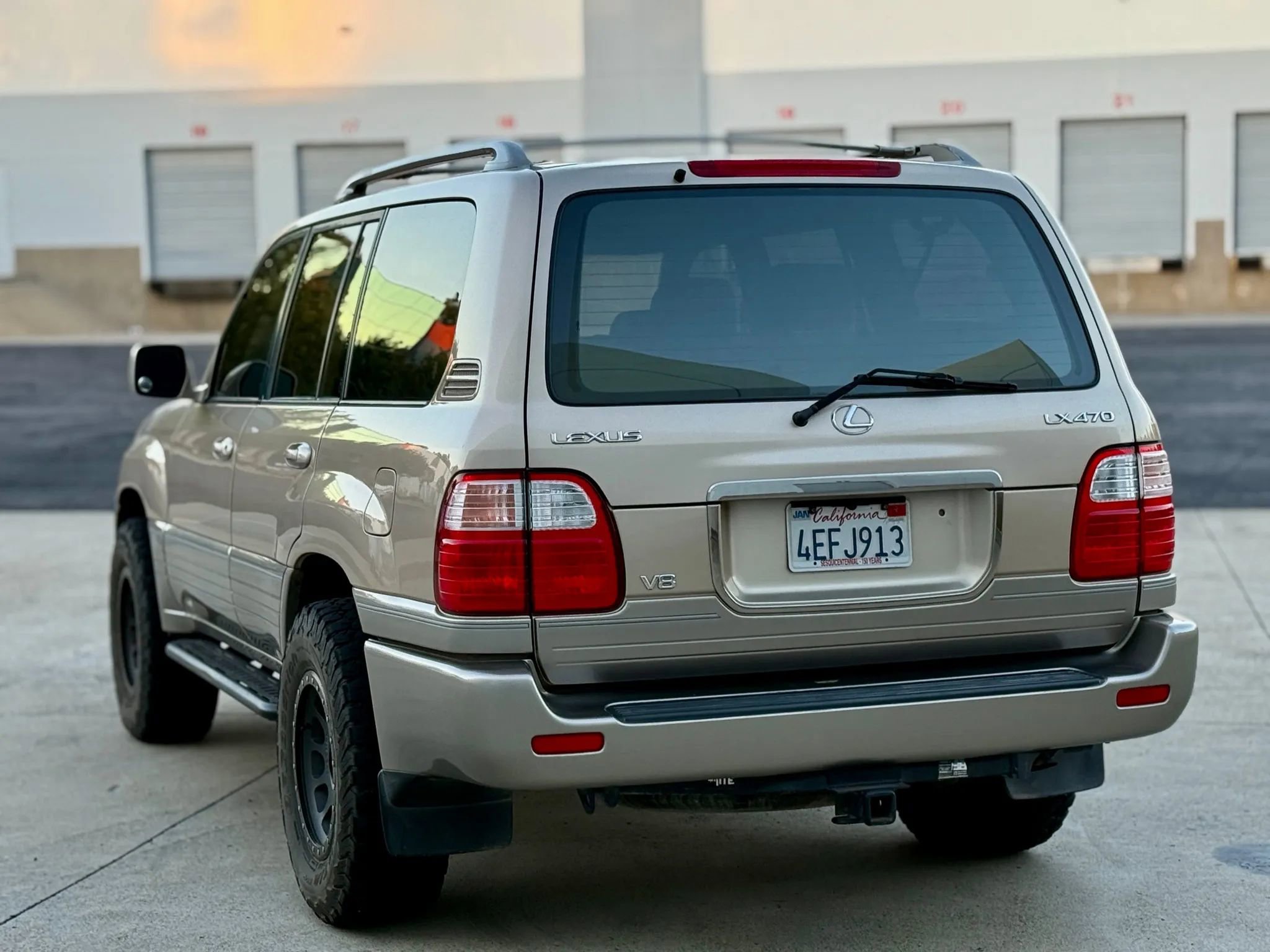 Used 1999 Lexus LX 470 4WD image 10