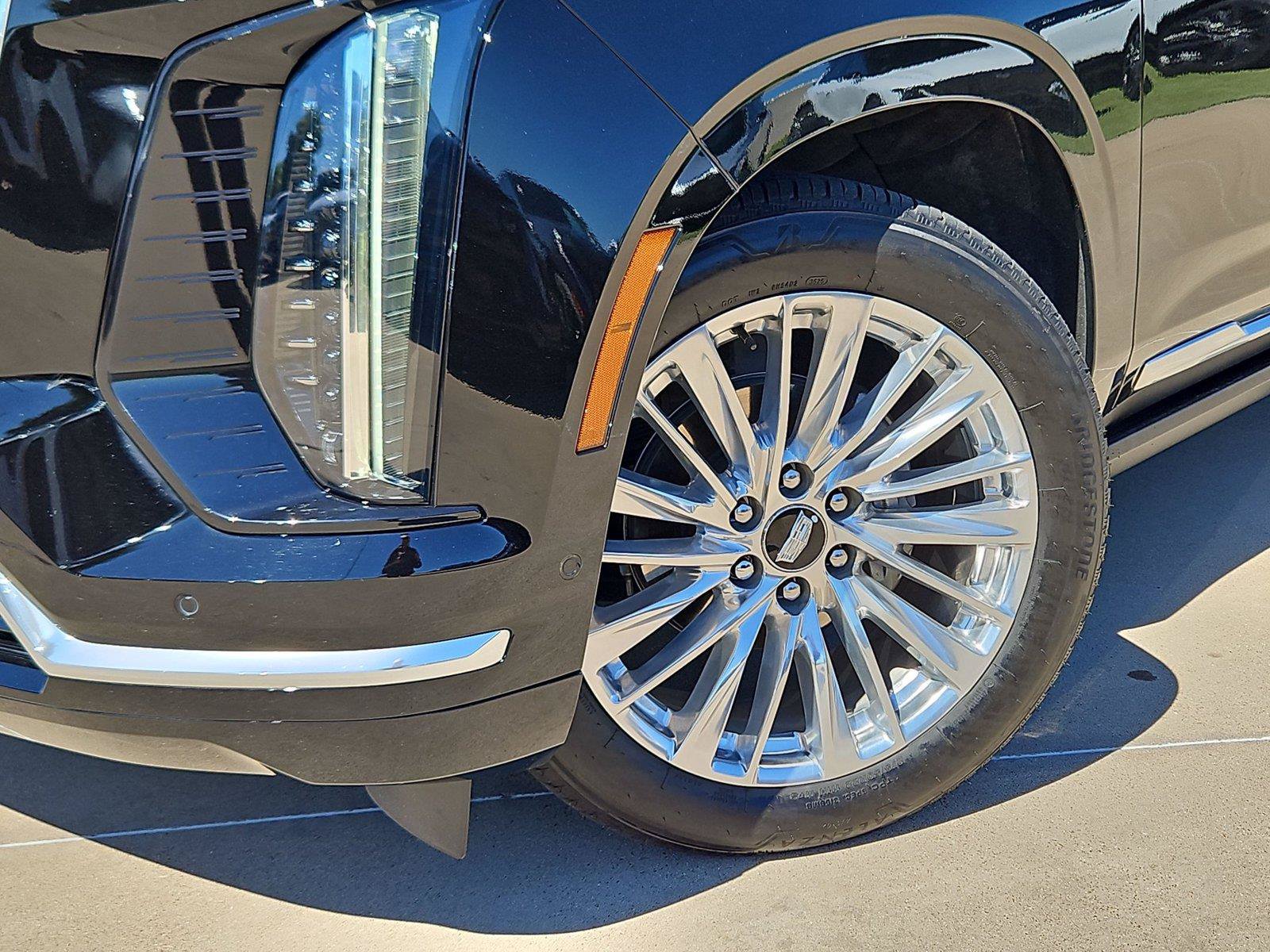 Certified 2026 Cadillac Escalade Luxury w/ Touring Package RWD image 7