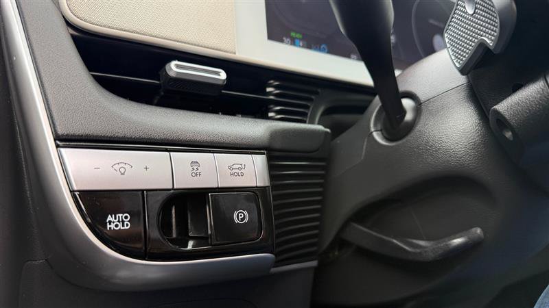 Used 2024 Hyundai Ioniq 5 Limited AWD/4WD image 42