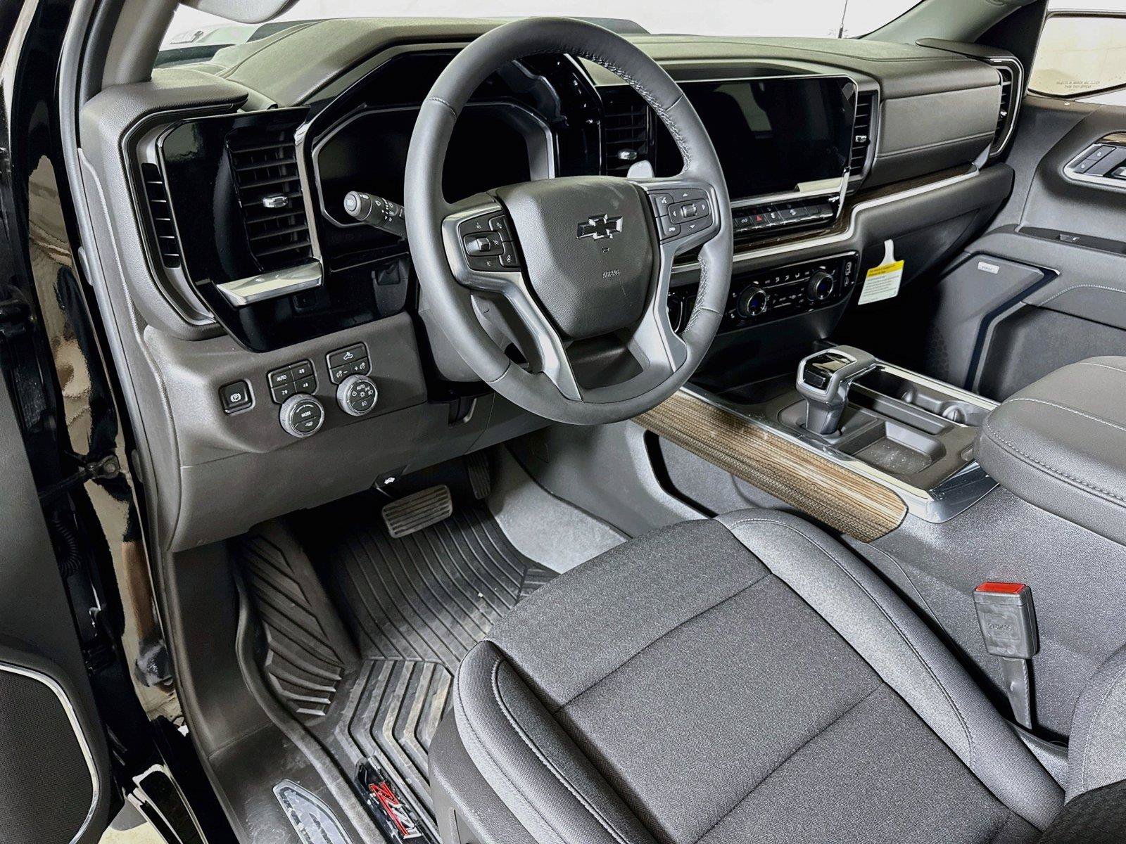 New 2026 Chevrolet Silverado 1500 LT Trail Boss w/ Convenience Package II AWD/4WD image 5