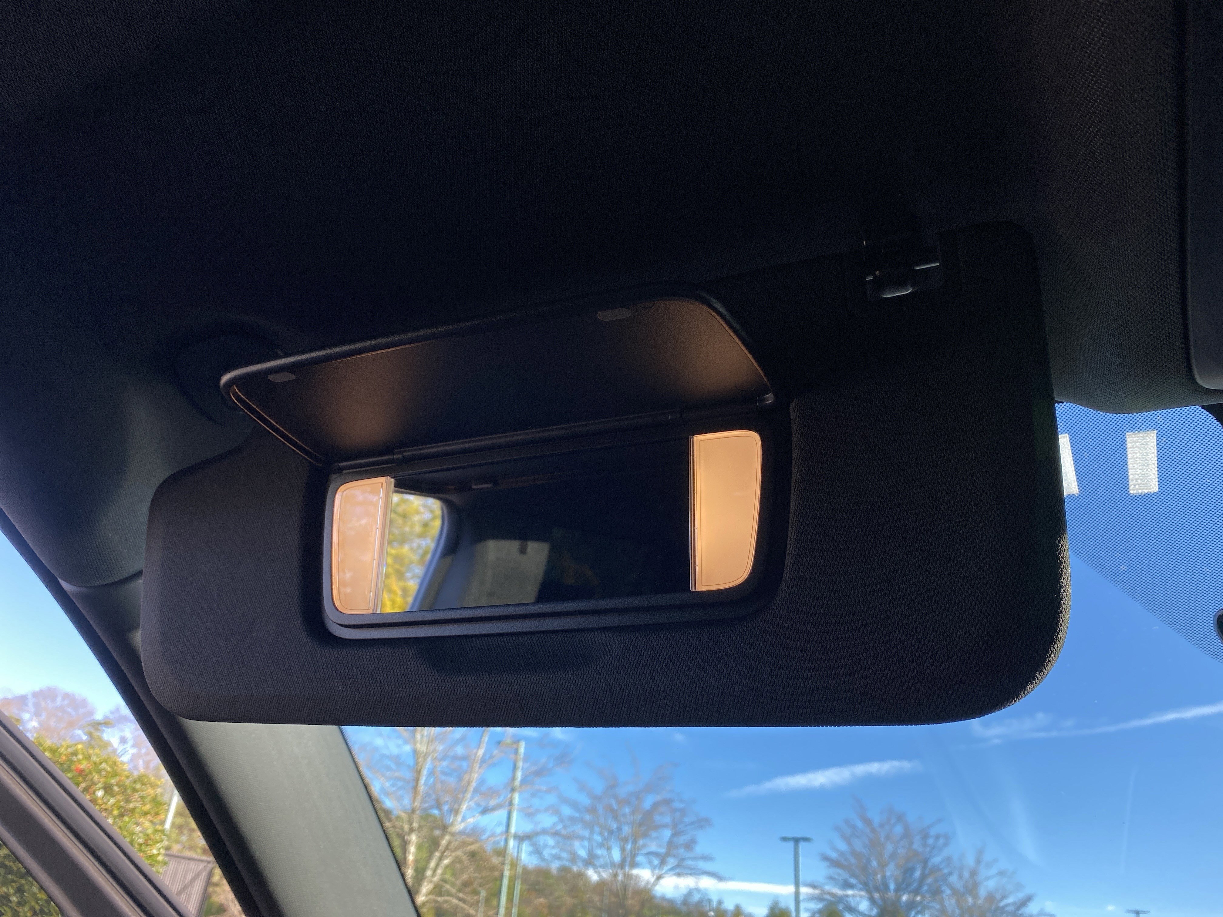 Used 2025 Chevrolet Suburban High Country image 47