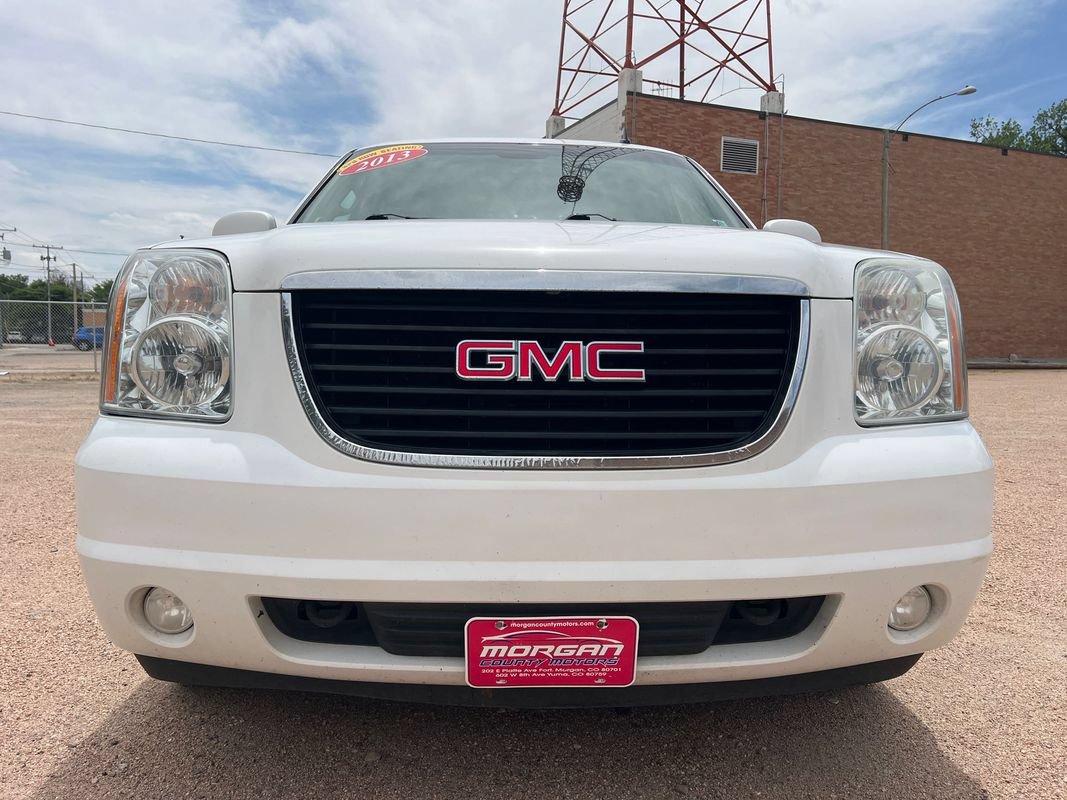 Used 2013 GMC Yukon SLT w/ SLT-2 Equipment Package AWD/4WD image 2