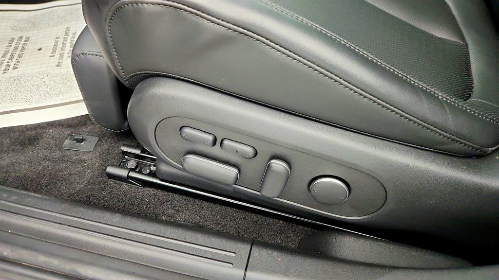 Used 2025 Hyundai Ioniq 5 Limited image 11