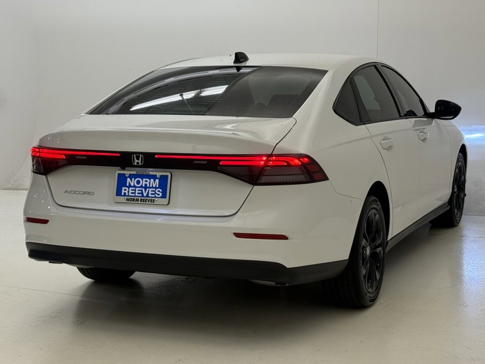 New 2025 Honda Accord SE image 5