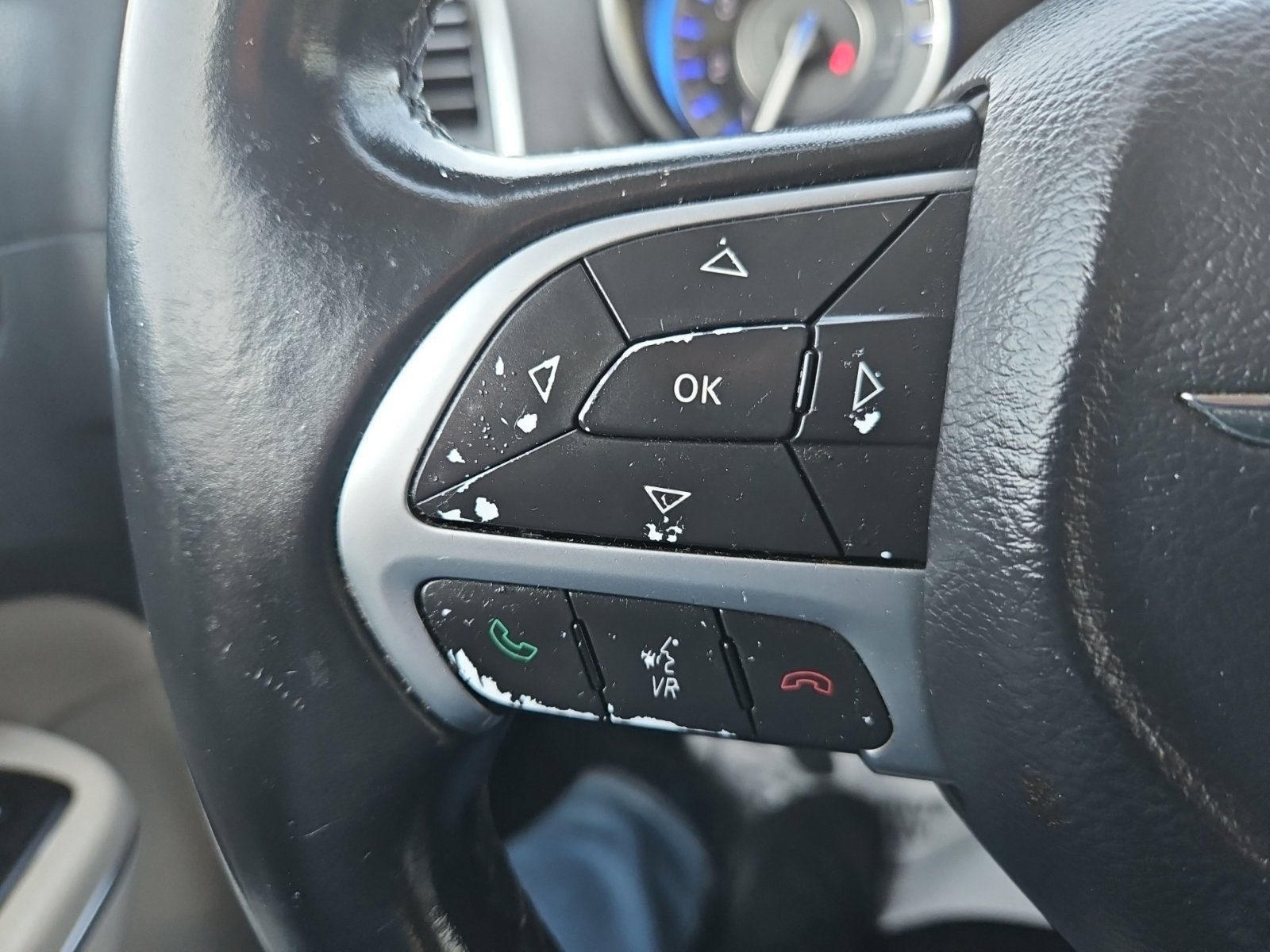 Used 2016 Chrysler 300 Limited RWD image 28