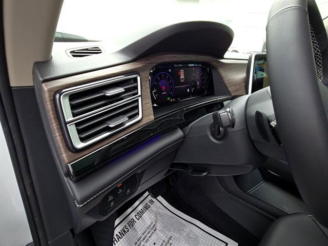 New 2026 Volkswagen Atlas SEL image 9