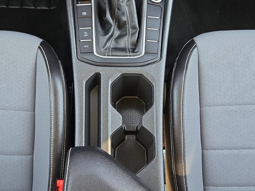 Used 2026 Volkswagen Jetta SE FWD image 24