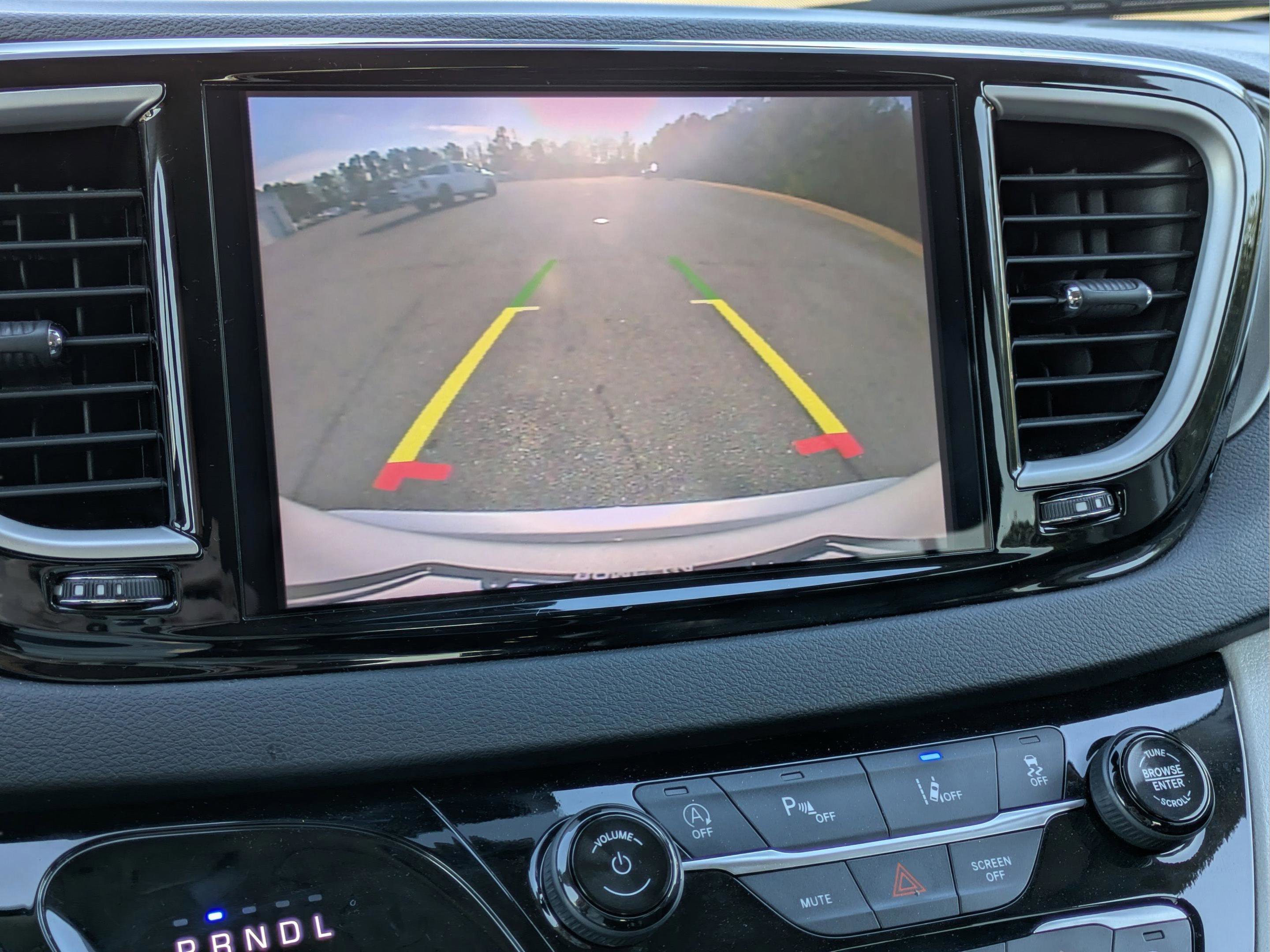 Used 2024 Chrysler Pacifica Touring-L FWD image 20