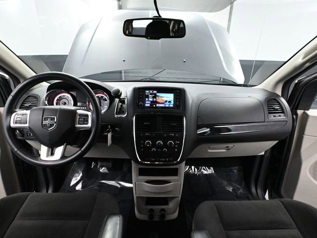 Used 2017 Dodge Grand Caravan SE w/ Power Window Group image 26