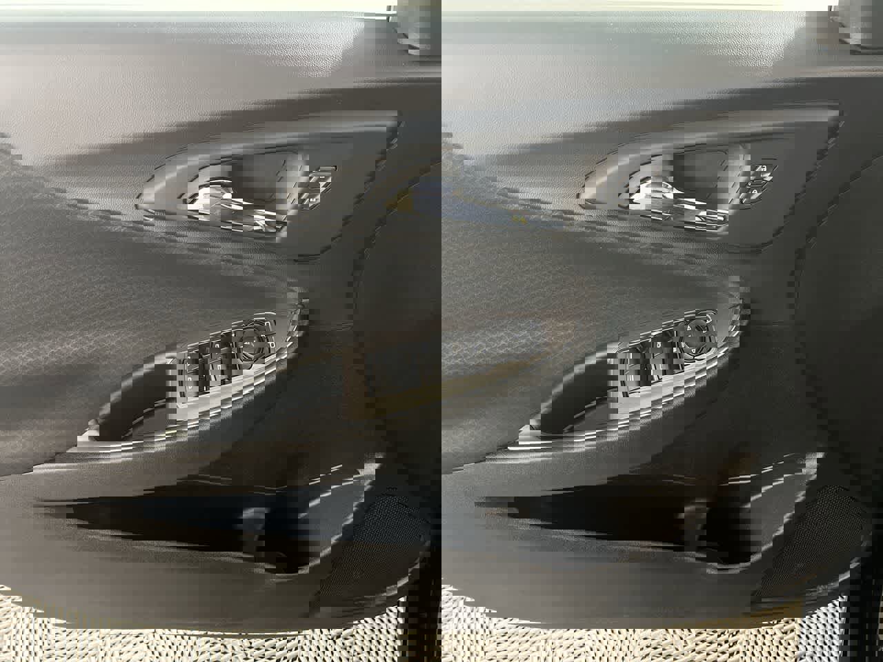 Used 2022 Chevrolet Malibu LT image 13