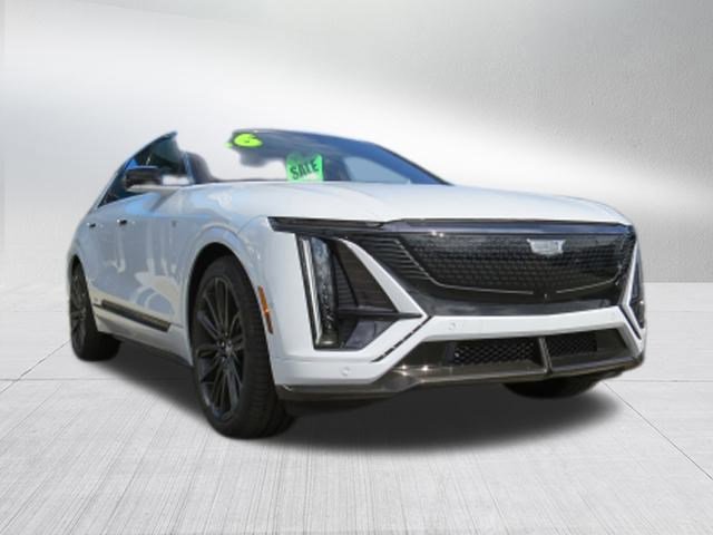 New 2026 Cadillac Lyriq V w/ Exterior Carbon Fiber Package image 9