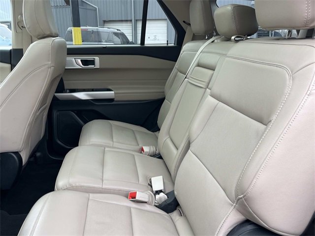 Certified 2023 Ford Explorer Limited w/ Limited Technology Package image 22