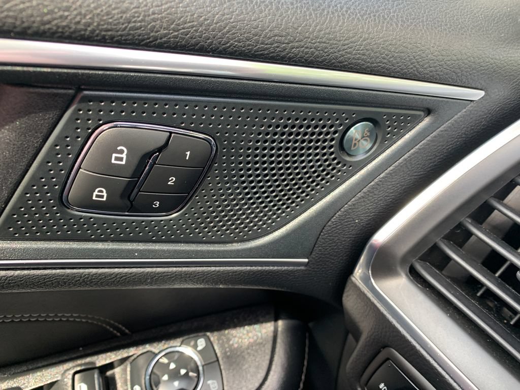 Used 2024 Ford Edge Titanium AWD/4WD image 21