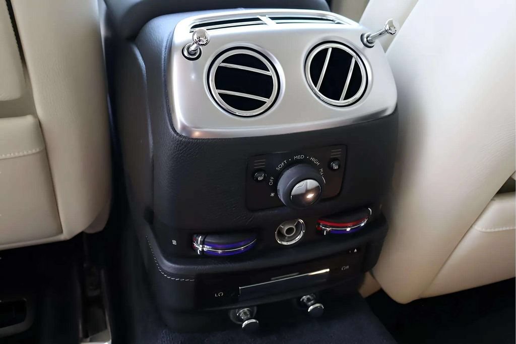 Certified 2014 Rolls-Royce Ghost RWD image 6
