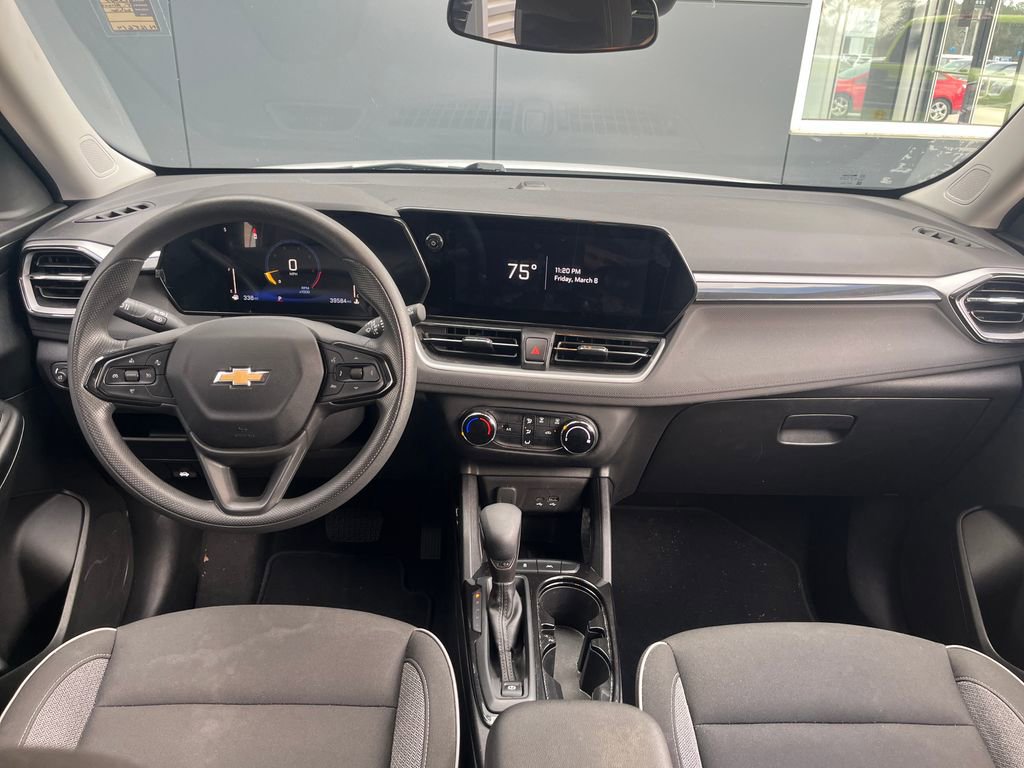 Used 2024 Chevrolet TrailBlazer LS image 13