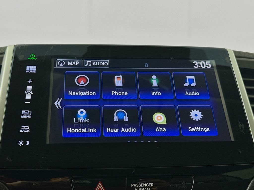 Used 2016 Honda Pilot Touring image 17