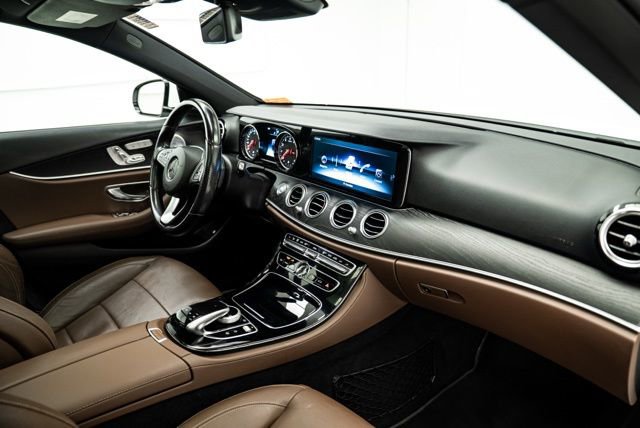 Used 2017 Mercedes-Benz E 300 4MATIC image 15