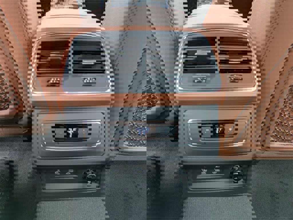 New 2025 Audi A6 3.0T Premium image 31
