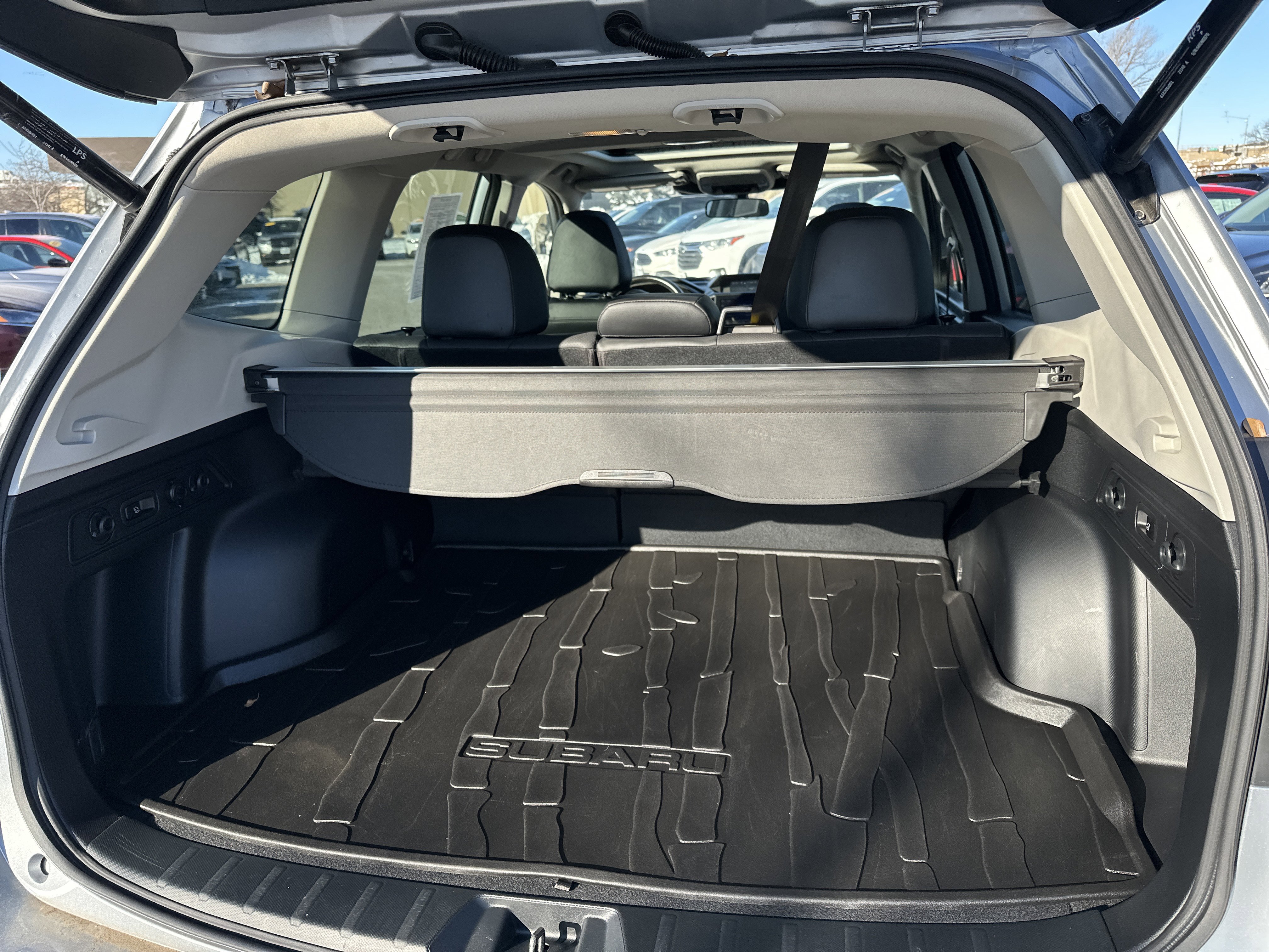 Used 2022 Subaru Forester Limited image 11