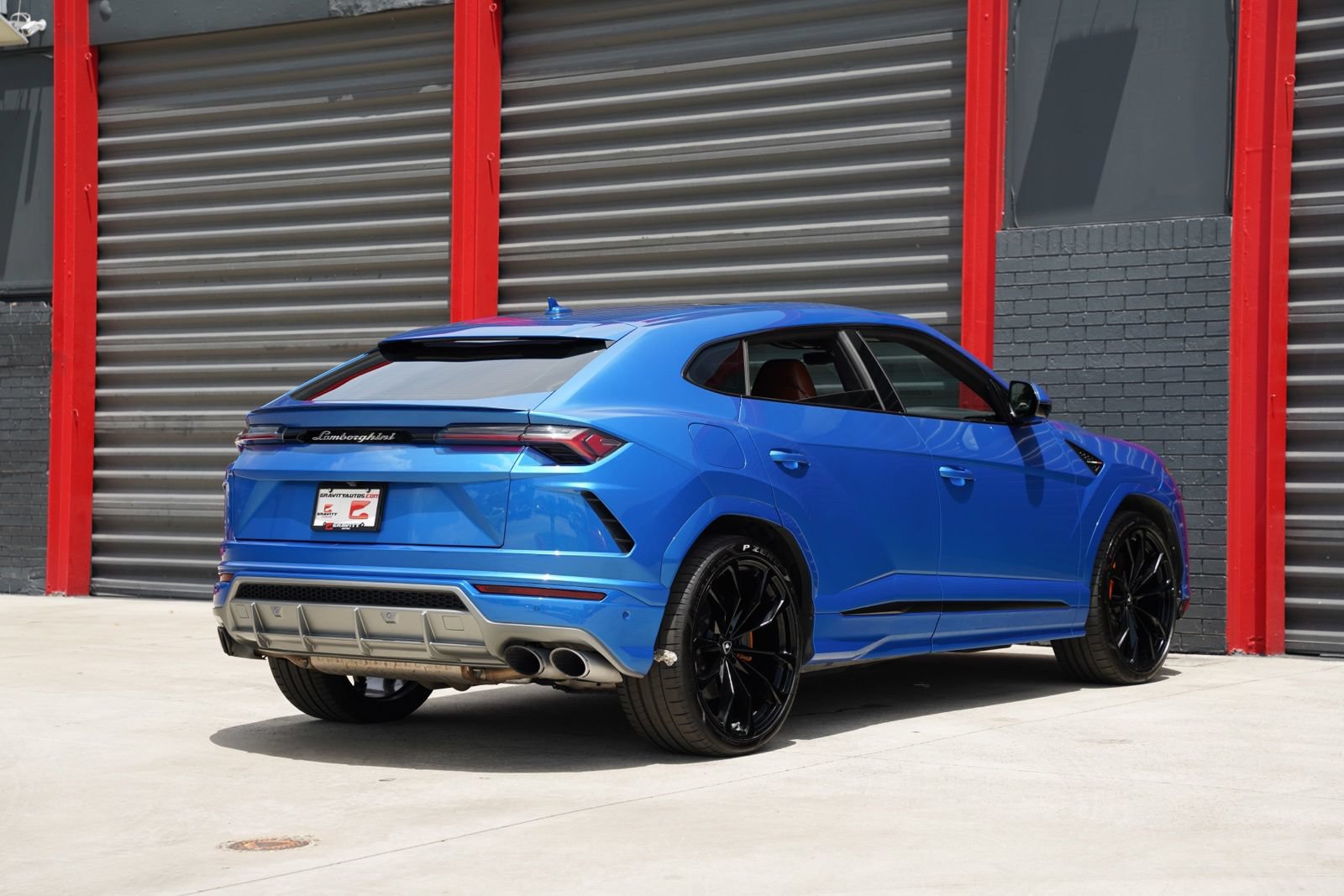 Used 2020 Lamborghini Urus AWD/4WD image 9