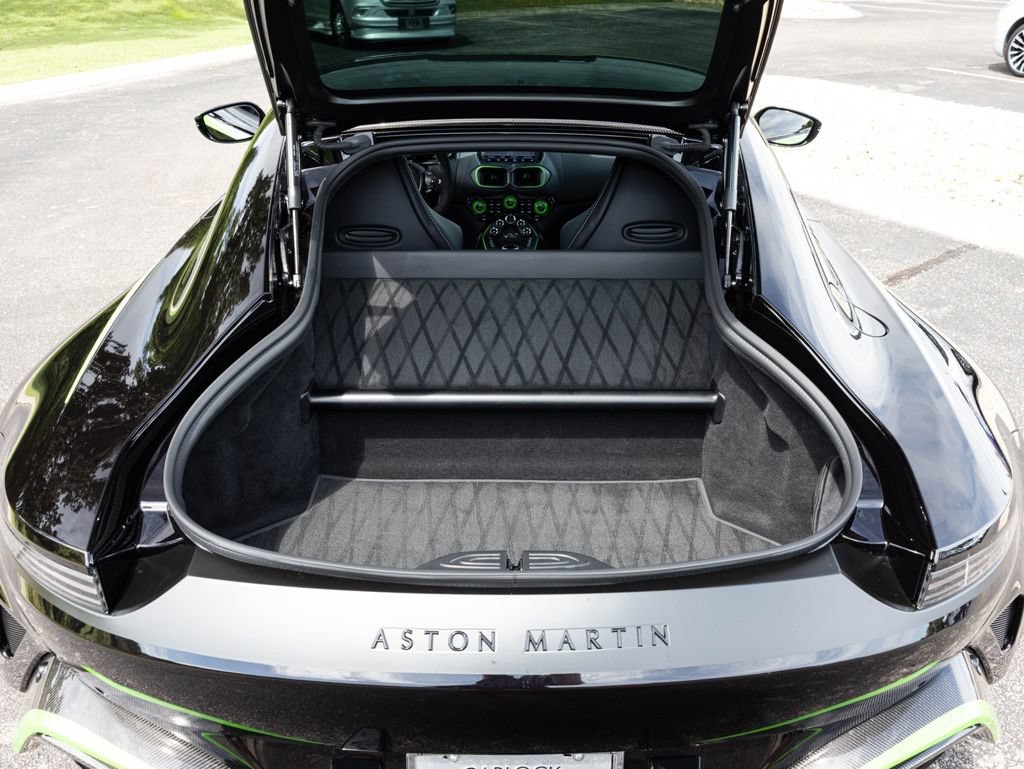 Used 2023 Aston Martin V12 Vantage RWD image 45