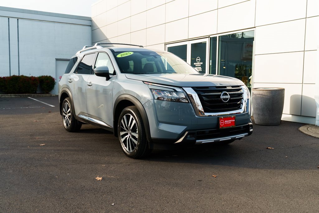 New 2025 Nissan Pathfinder Platinum image 30