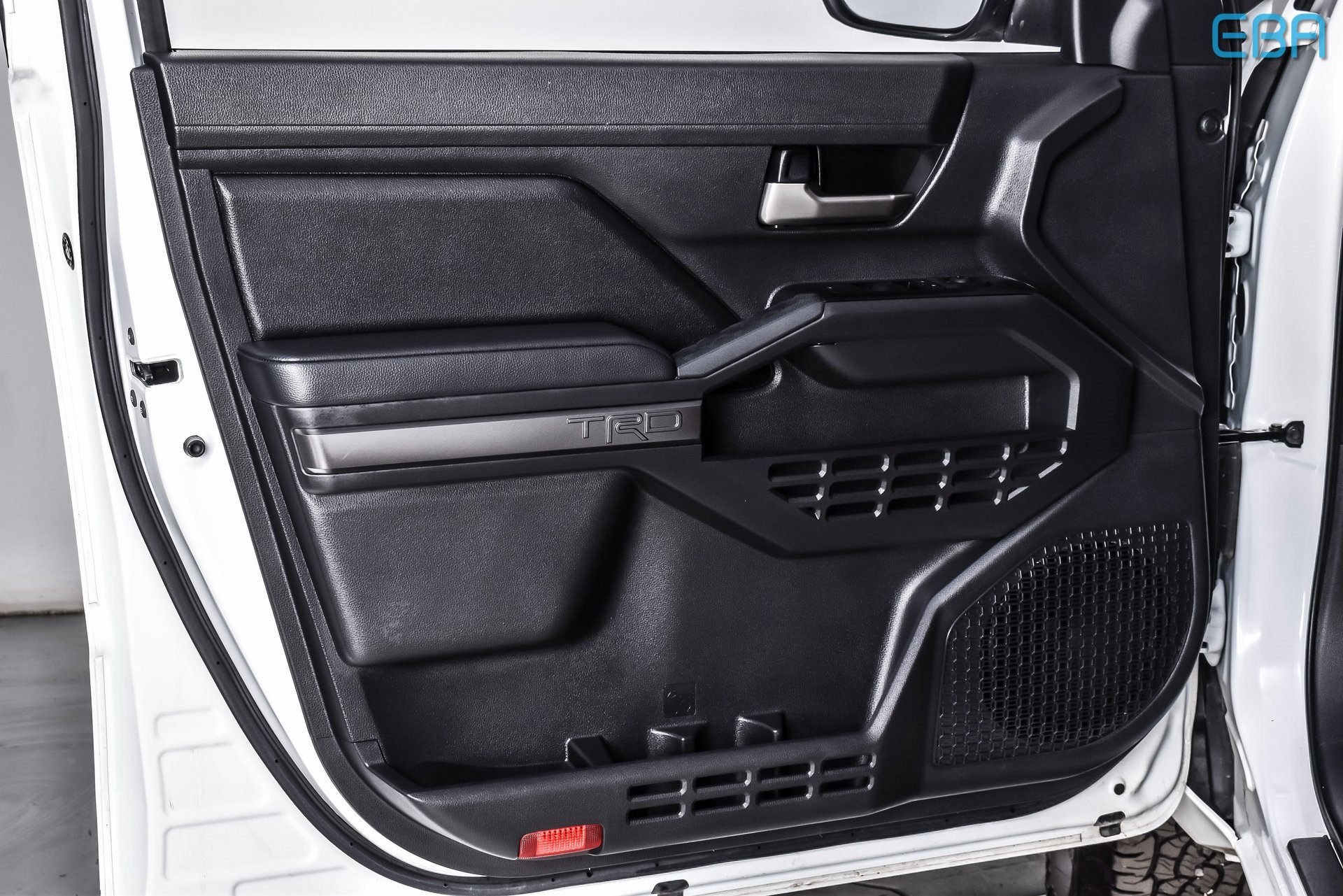 Used 2025 Toyota Tacoma TRD Off-Road image 12