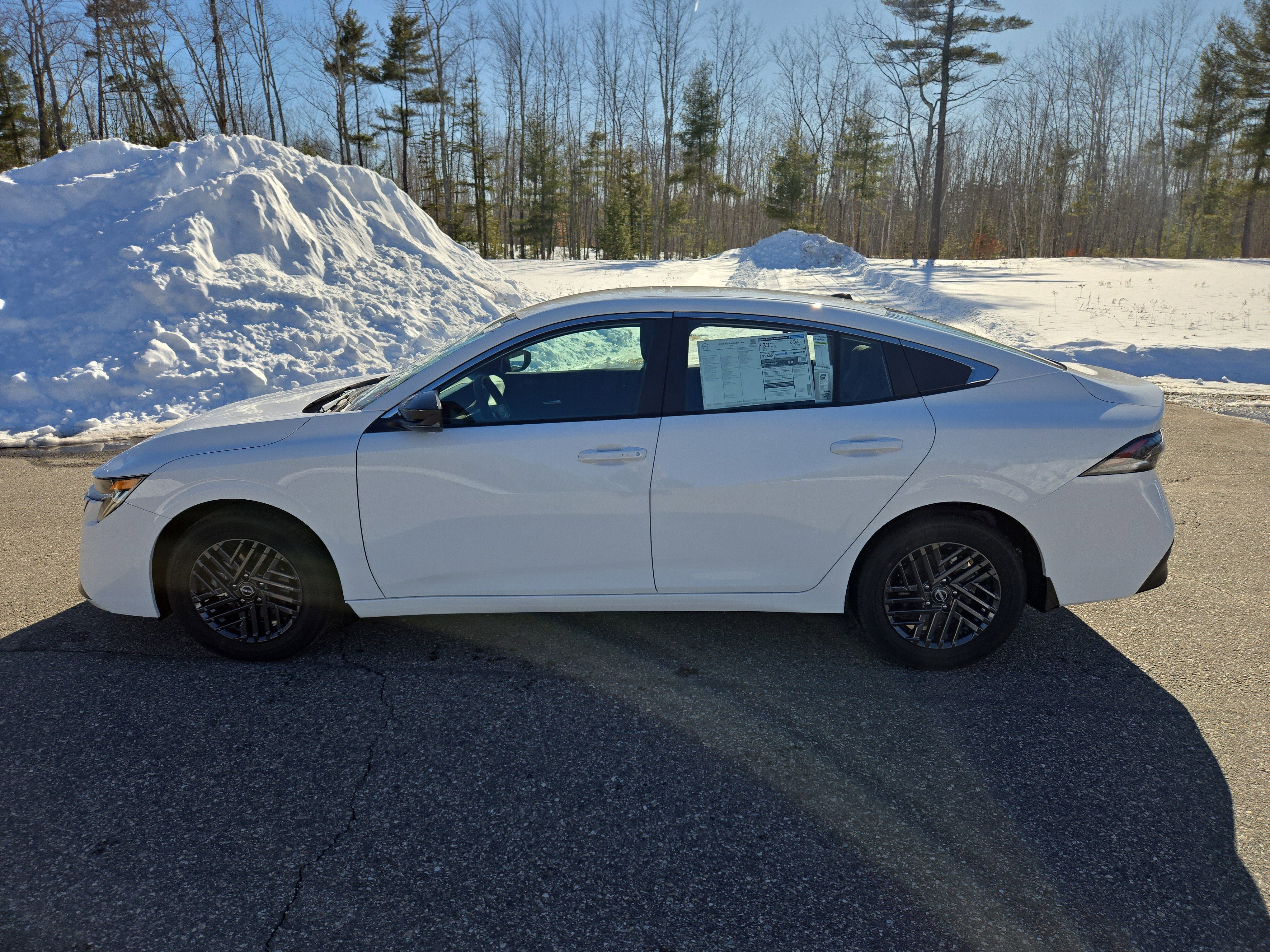 New 2026 Nissan Sentra SV w/ SV Convenience Package FWD image 2