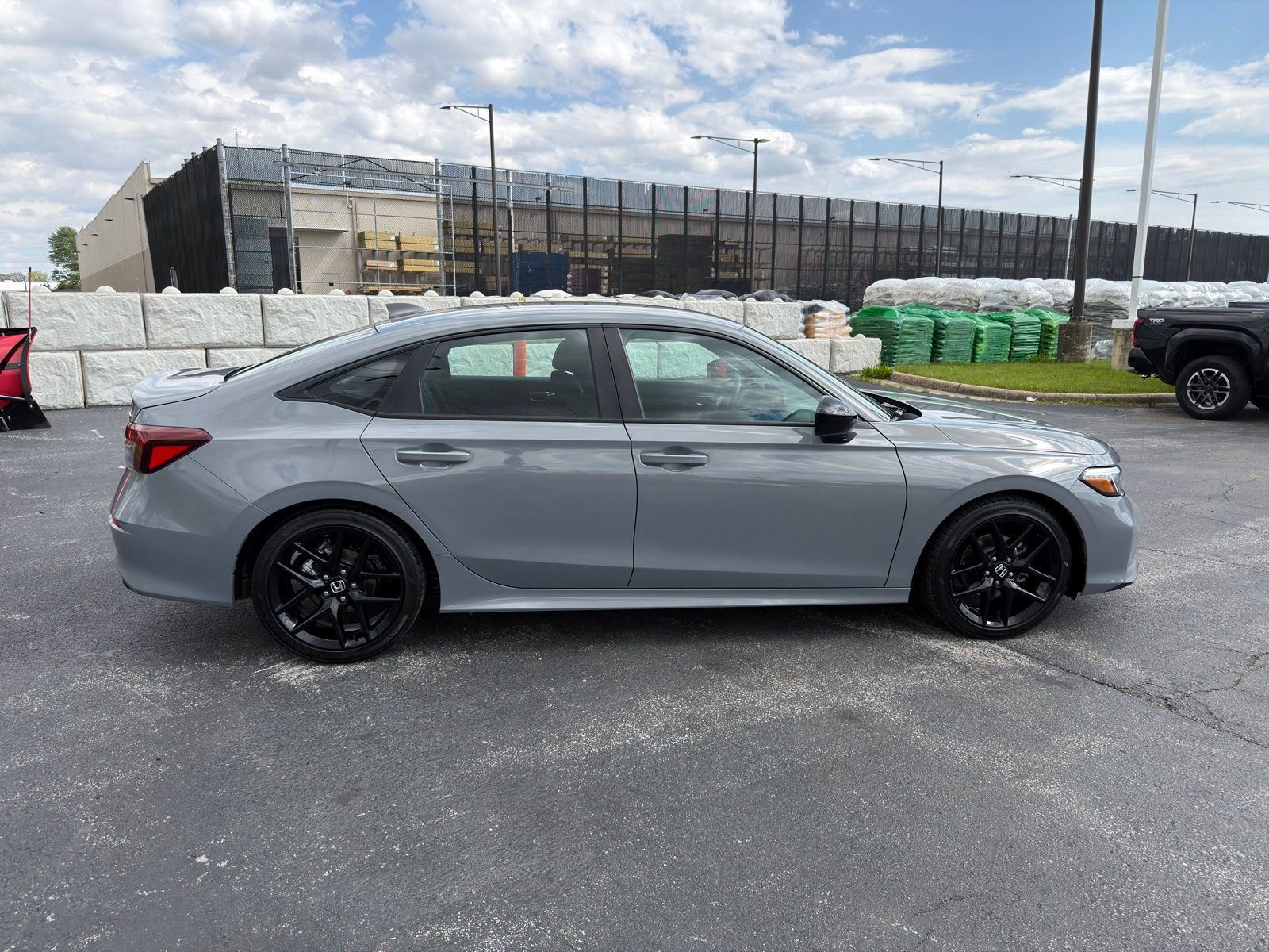 Used 2025 Honda Civic Sport image 9