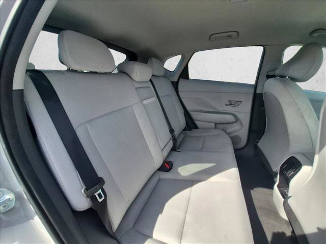 Used 2025 Hyundai Kona SEL AWD/4WD image 20