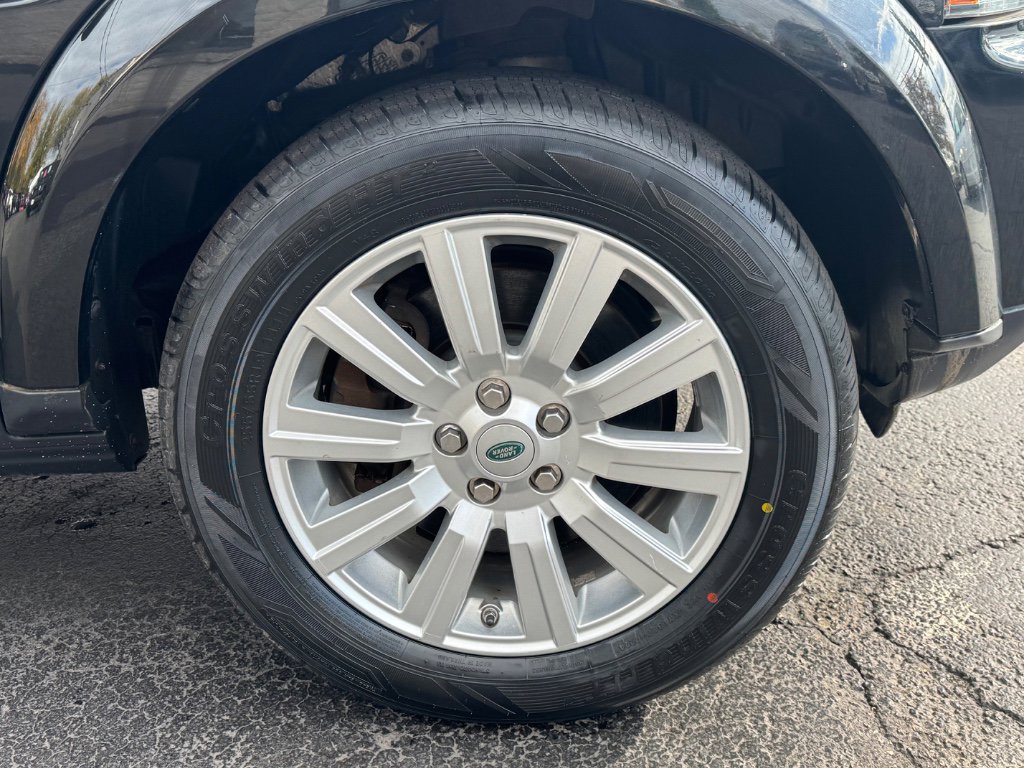 Used 2013 Land Rover LR4 HSE AWD/4WD image 11