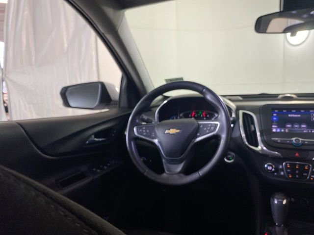 Used 2020 Chevrolet Equinox LT w/ Driver Convenience Package image 14