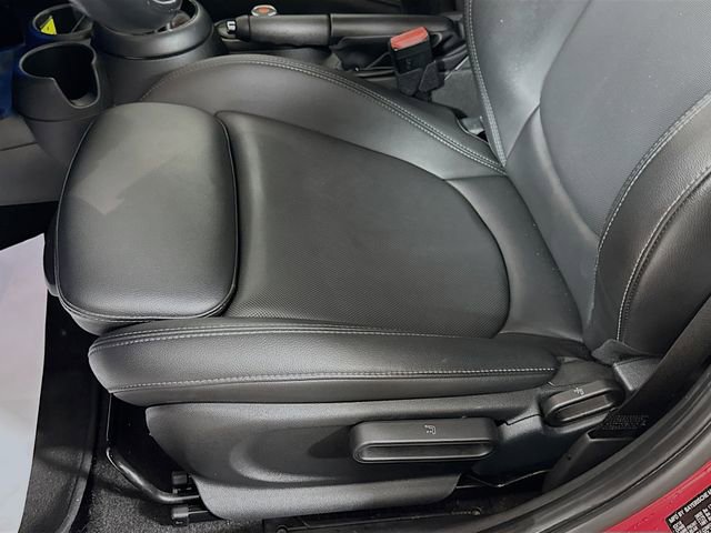 Used 2019 MINI Cooper S image 19