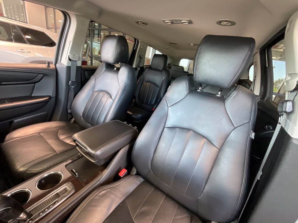 Used 2016 Chevrolet Traverse LT w/ Style and Technology Package AWD/4WD image 10