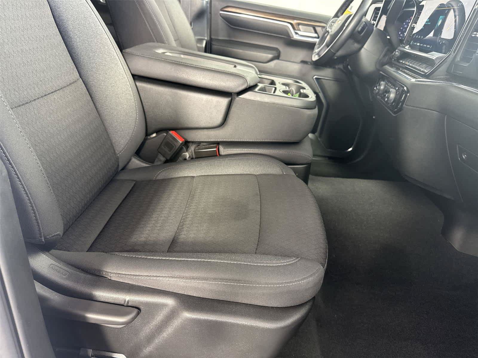 Certified 2024 Chevrolet Silverado 1500 LT AWD/4WD image 17