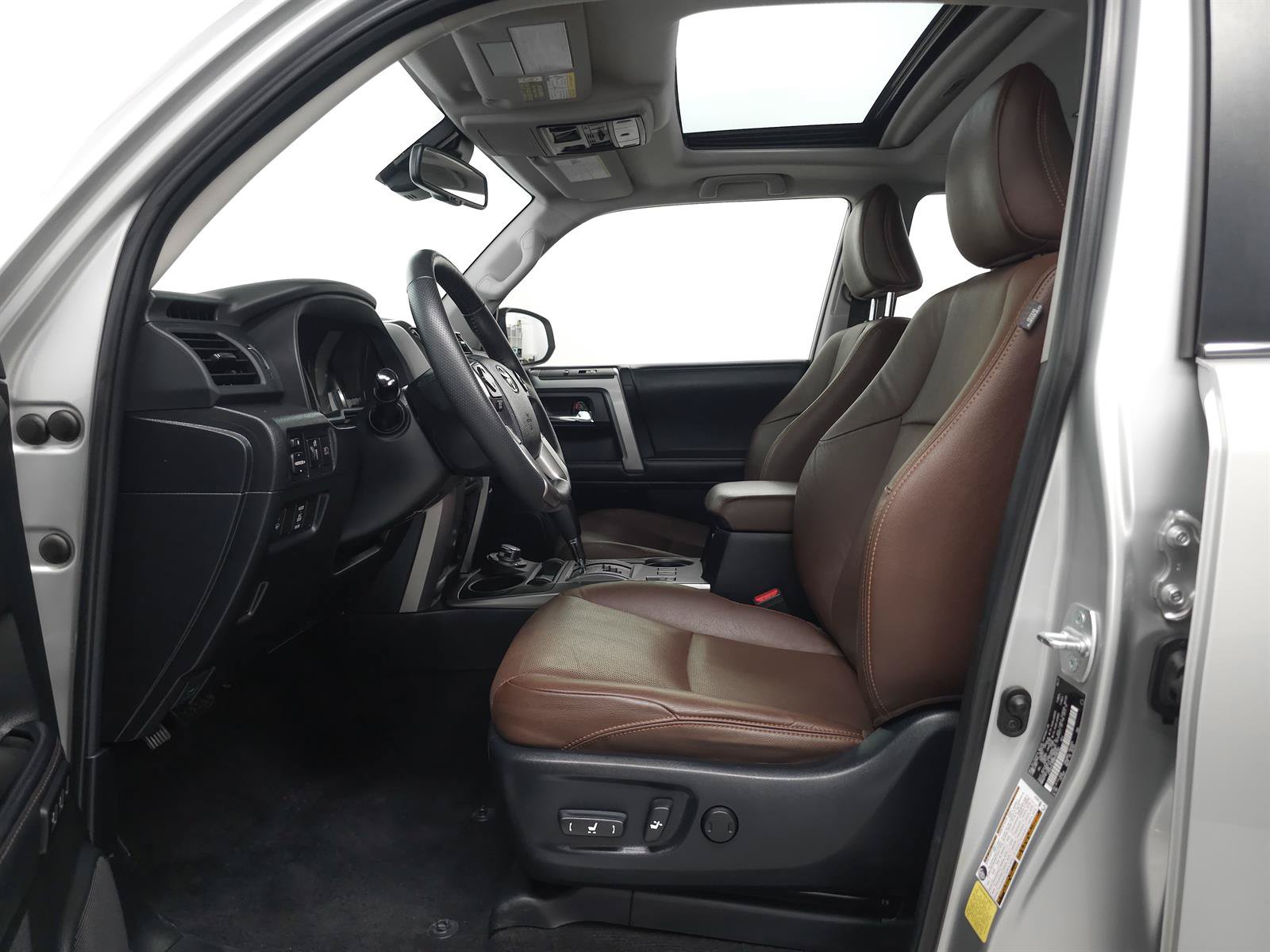 Certified 2021 Toyota 4Runner Limited AWD/4WD image 4