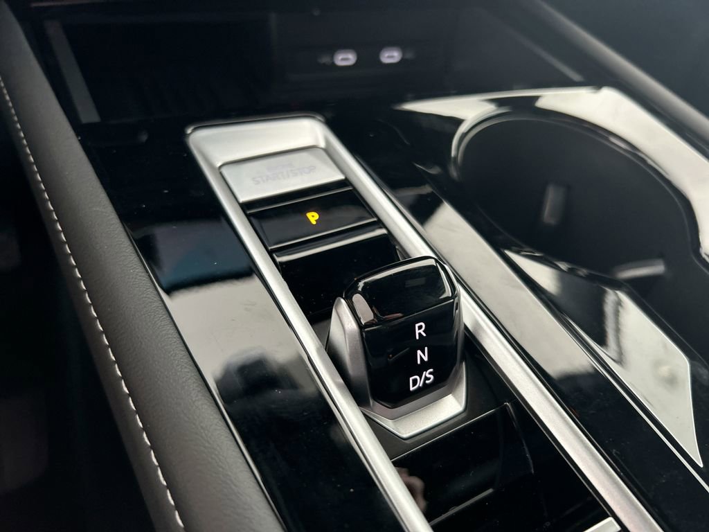 New 2025 Volkswagen Atlas Cross Sport SE image 29