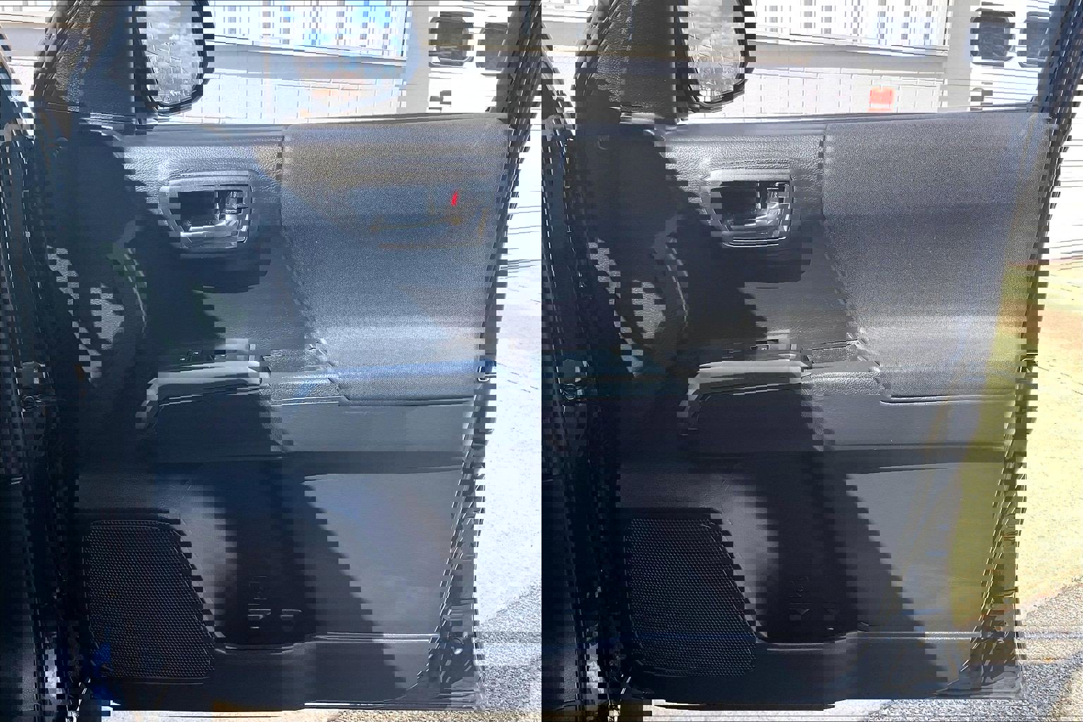 Used 2018 Toyota Tacoma TRD Sport image 28