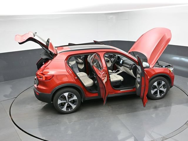 Used 2023 Volvo XC40 B5 Plus w/ Driver Assist Package AWD/4WD image 49