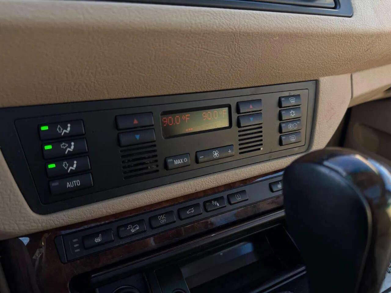 Used 2006 BMW X5 4.4i image 19