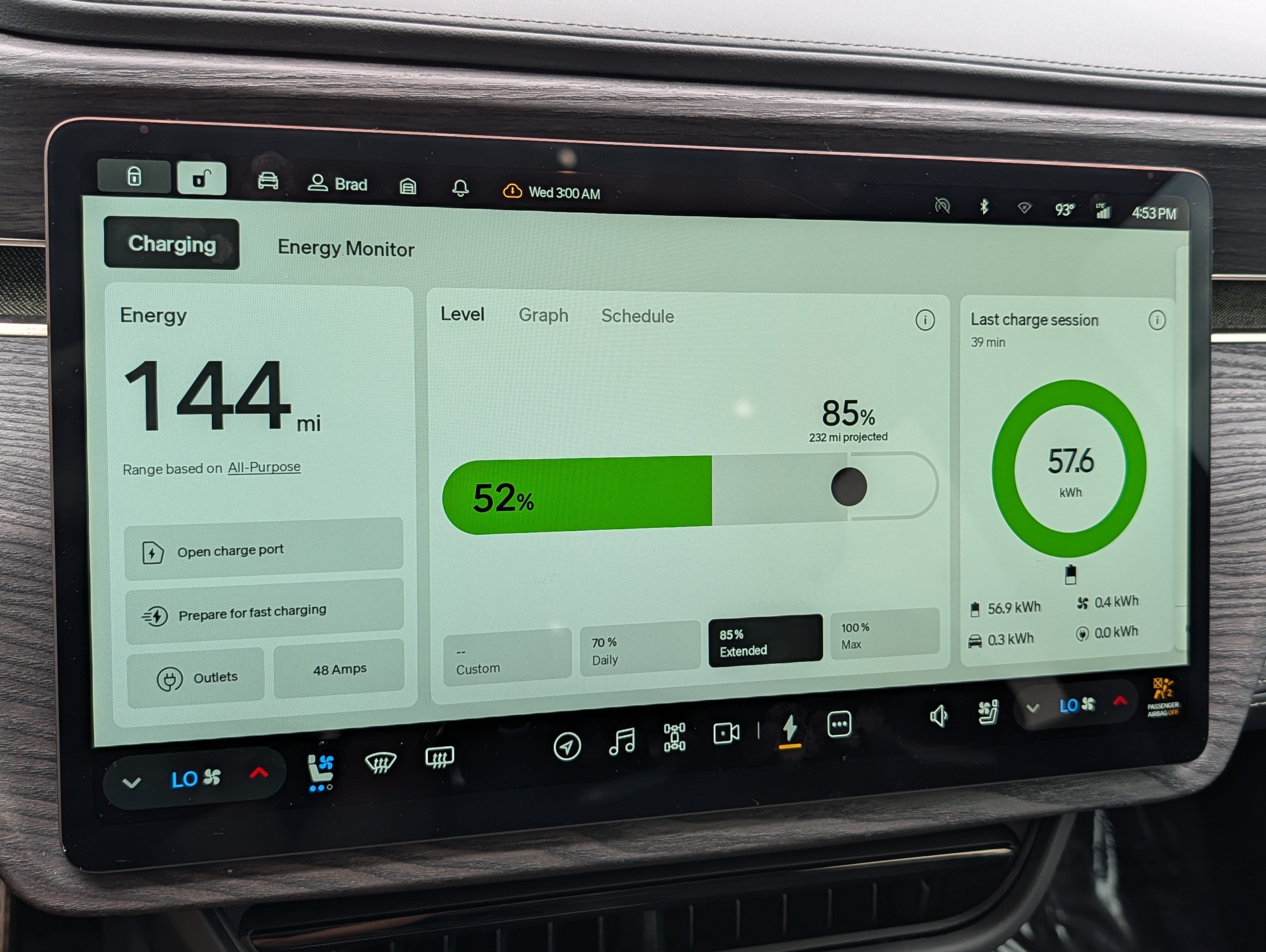 Used 2023 Rivian R1S Adventure AWD/4WD image 29
