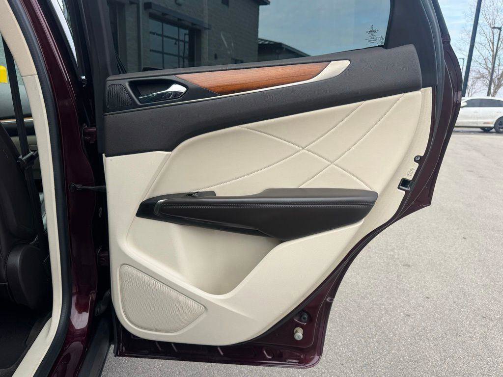 Used 2016 Lincoln MKC Reserve w/ Lincoln MKC Climate Package image 47