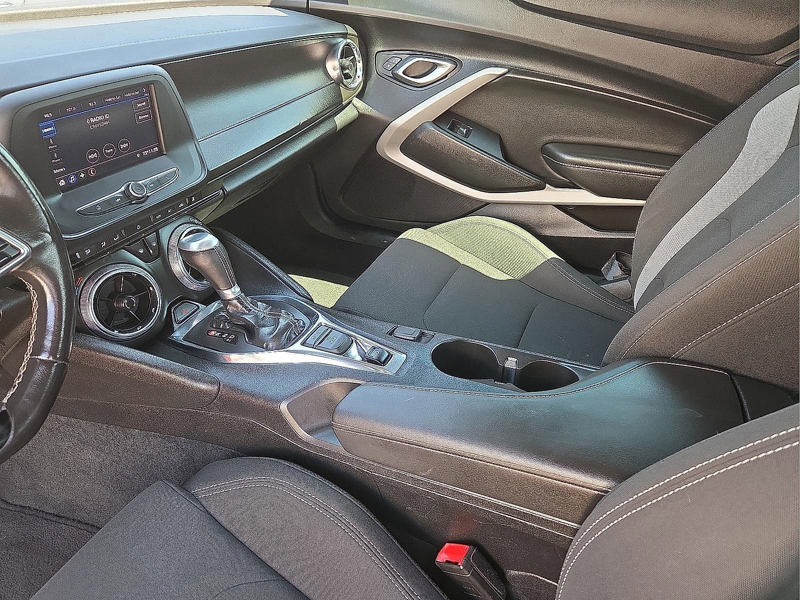 Used 2020 Chevrolet Camaro LT RWD image 11