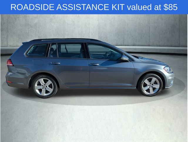 Used 2018 Volkswagen Golf SE image 8