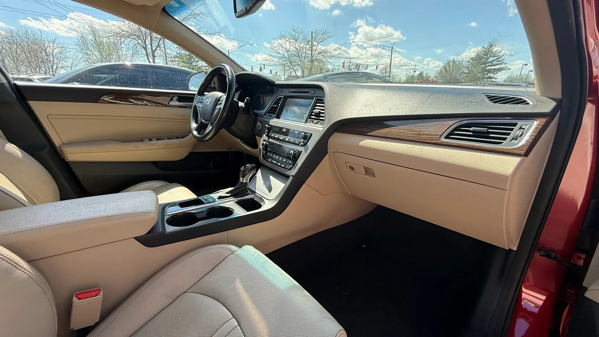 Used 2017 Hyundai Sonata Limited w/ Tech Package 03 FWD image 11