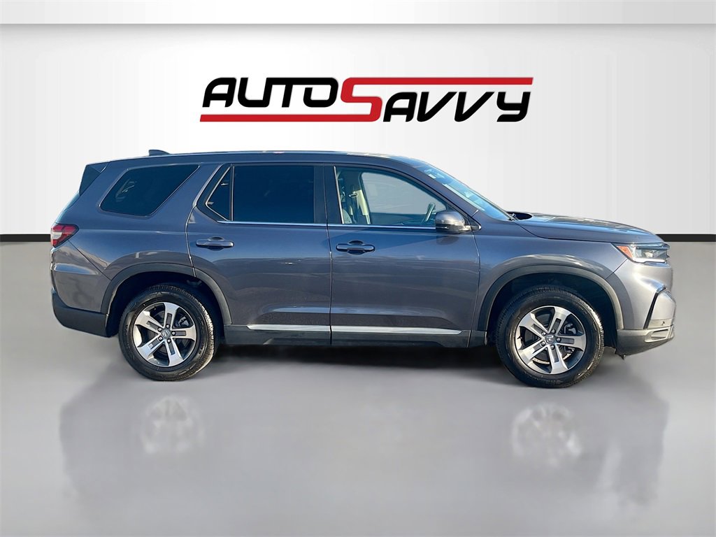 Used 2025 Honda Pilot EX-L image 8