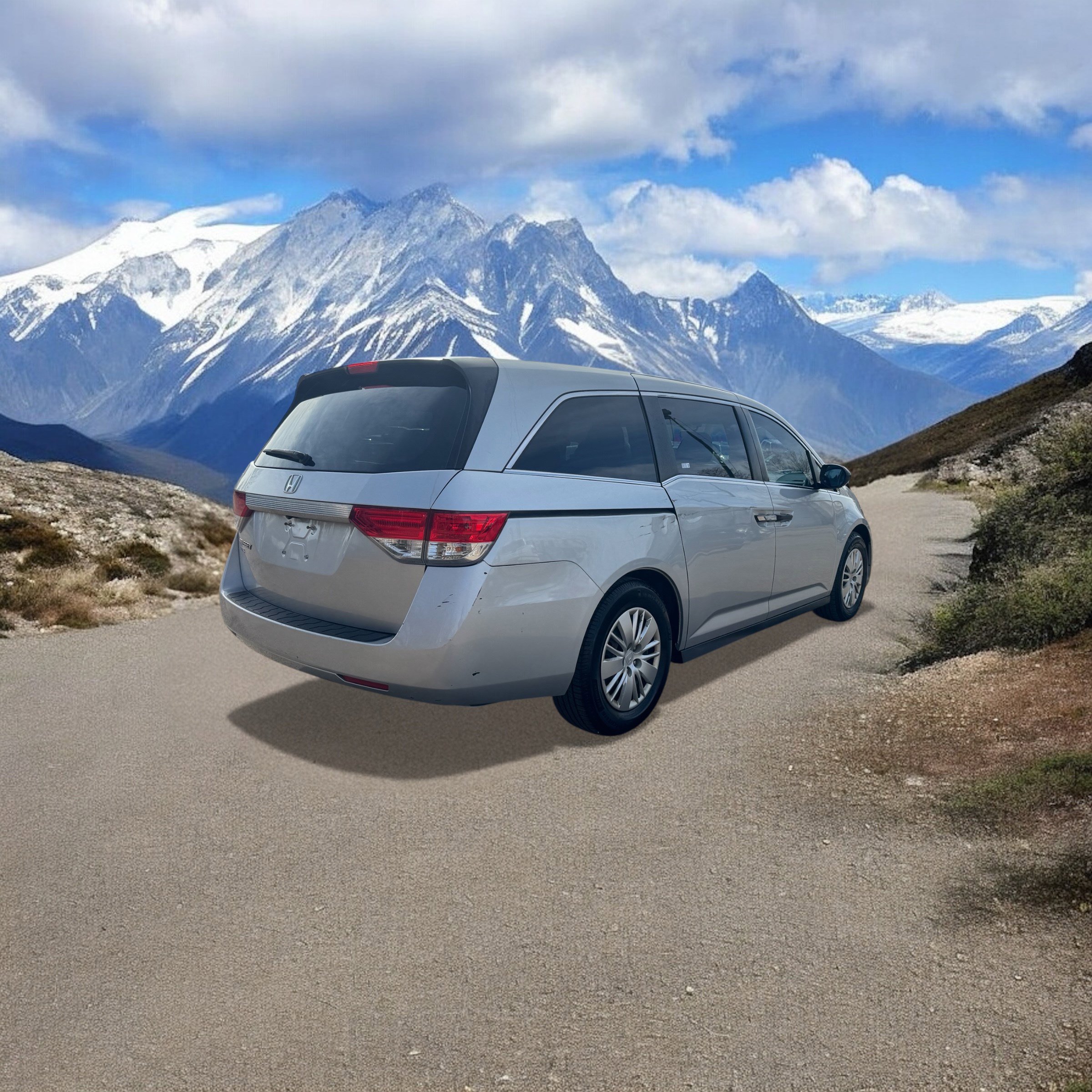 Used 2015 Honda Odyssey LX image 5