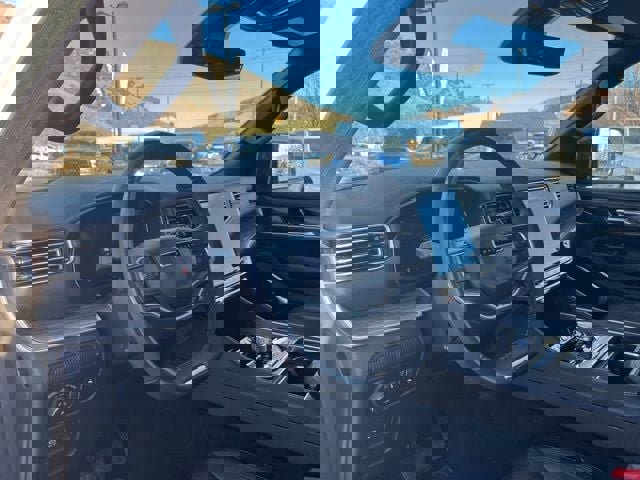 Used 2024 Jeep Wagoneer L Series II w/ Flexible Seating Group AWD/4WD image 13