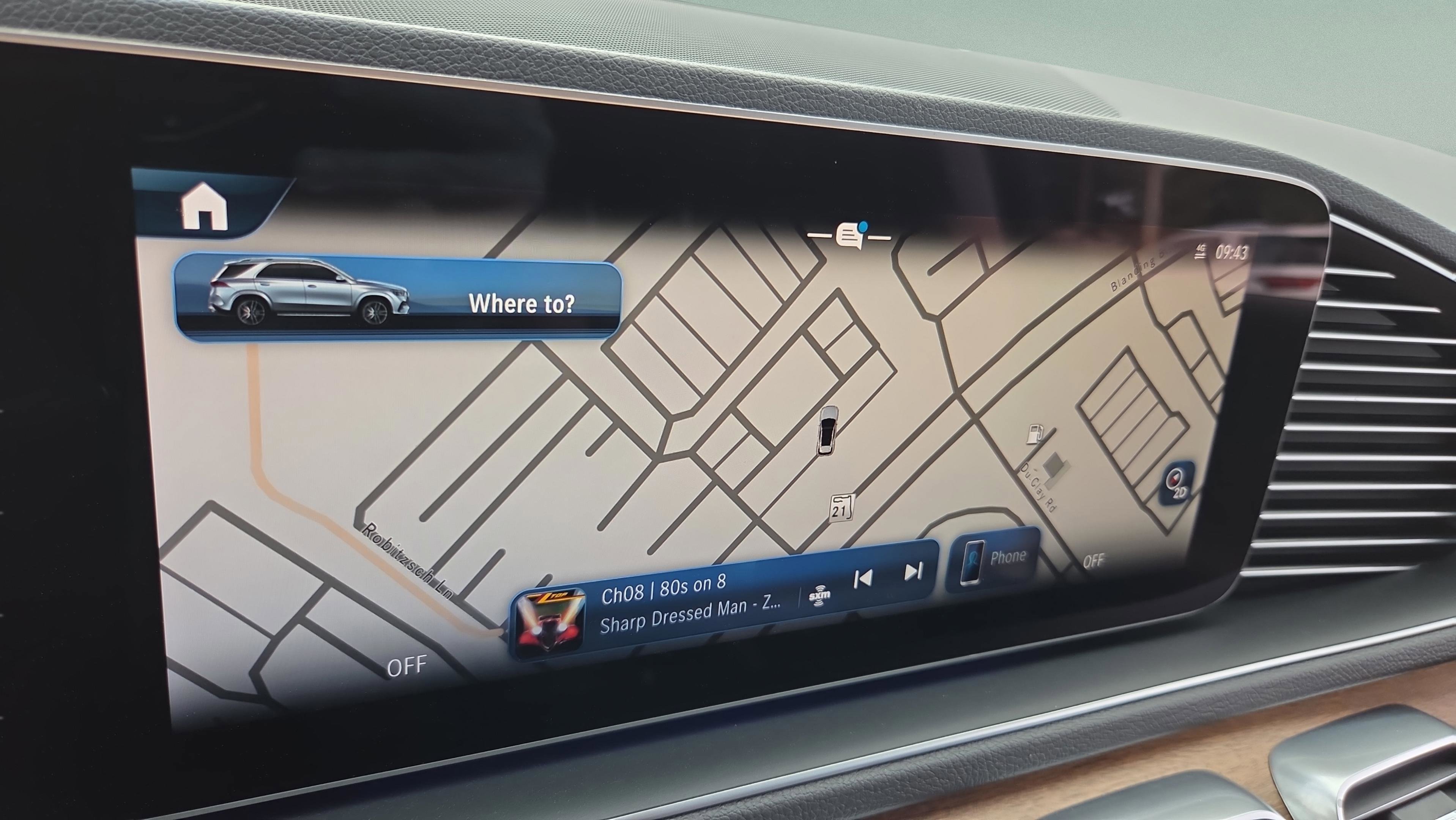 Used 2025 Mercedes-Benz GLE 450e 4MATIC w/ Winter Package image 17