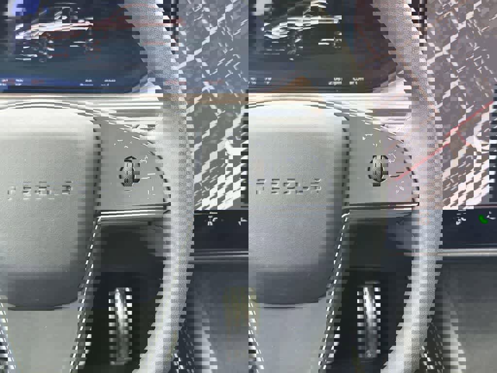 Used 2023 Tesla Model S image 14